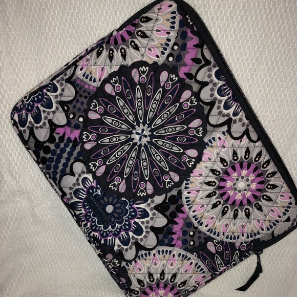 Vera Bradley Other - Vera Bradley Laptop Sleeve